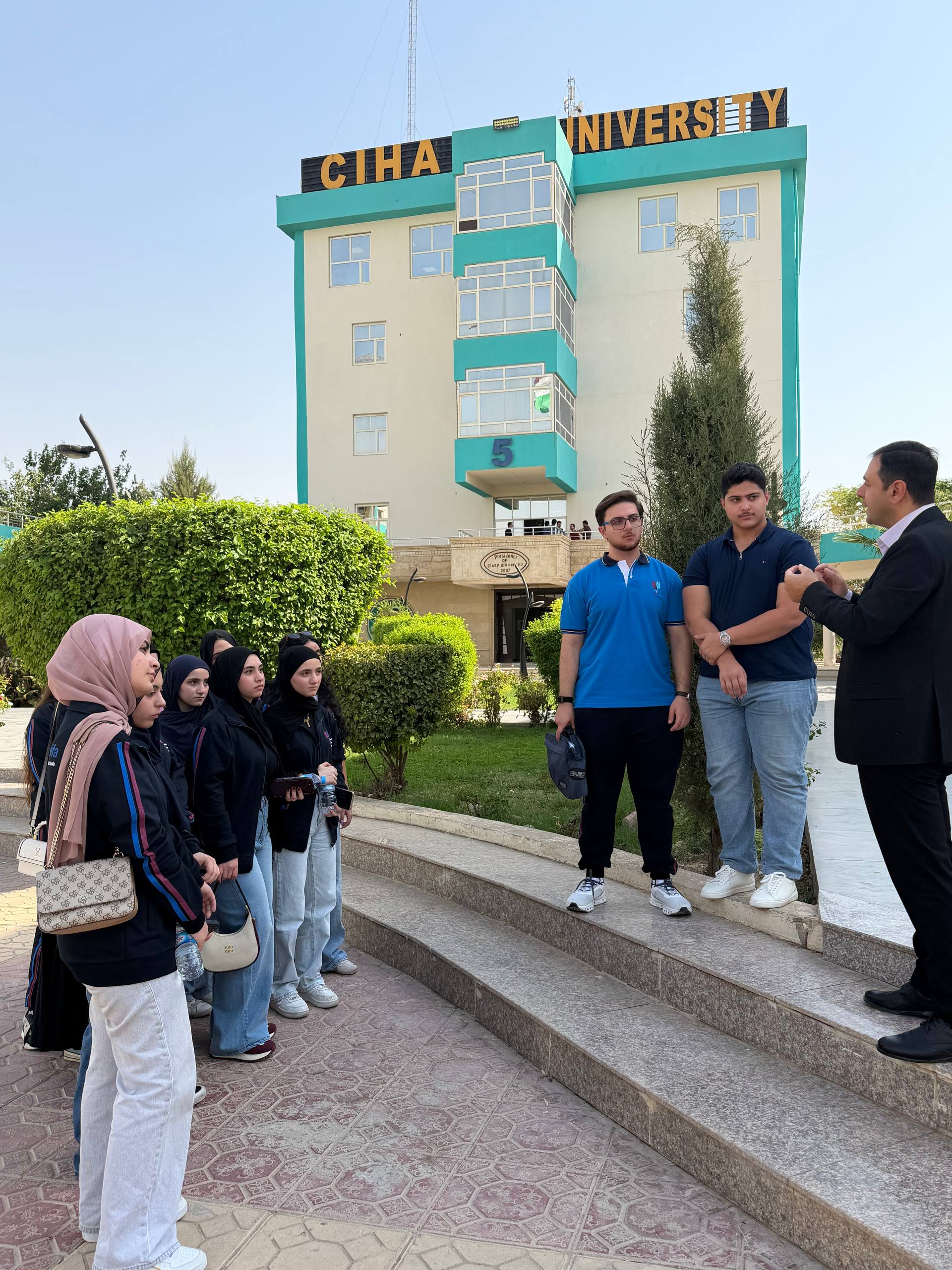 طلبة مدارس المعرفة في زيارة تعليمية إلى جامعة جيهان